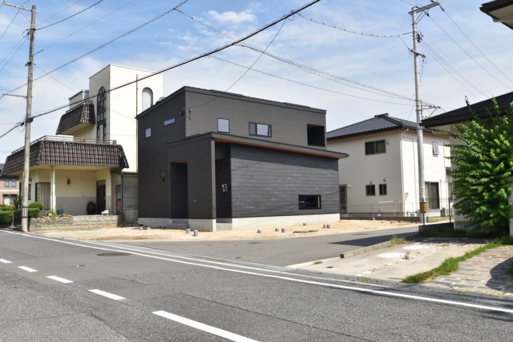 最新デザインの外壁材を室内にも使用した こだわりを詰め込んだ家 広島 廿日市 大竹市 岩国市の新築 注文住宅なら株式会社a C